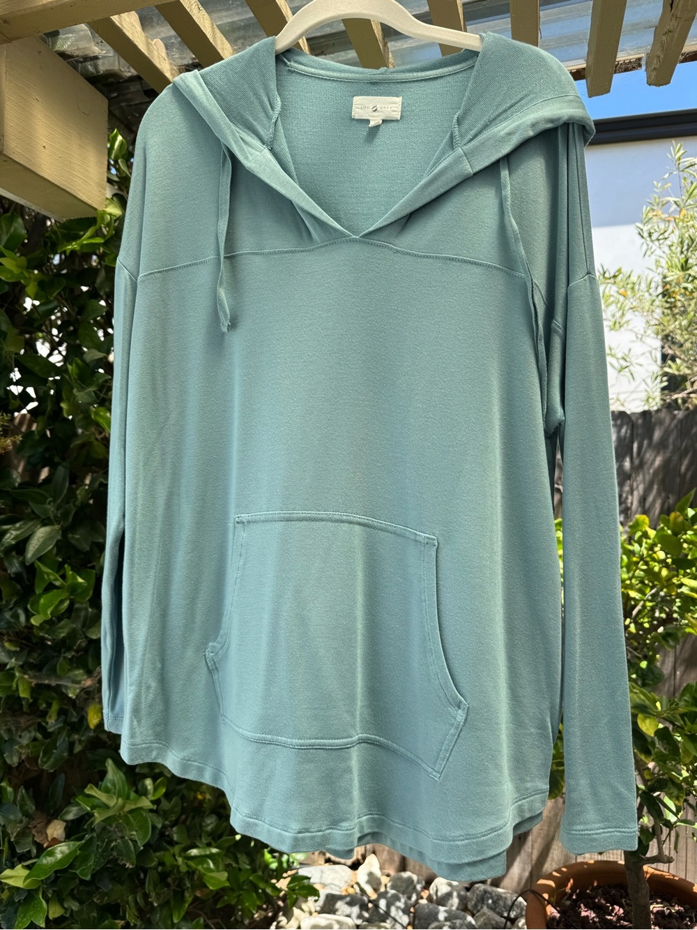 Lou & Grey Scubasoft Hooded Pullover in Meadow Green
